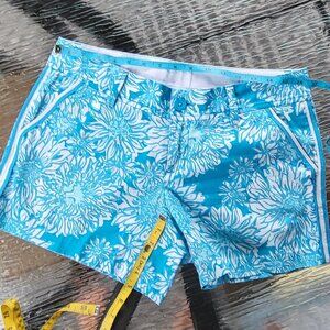 Lilly Pulitzer Womens size 8 Callahan shorts